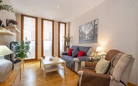 Marieta Apartment By The Castle With Ac