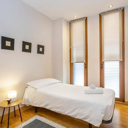Marieta Apartment By The Castle With Ac Alicante Exterior foto